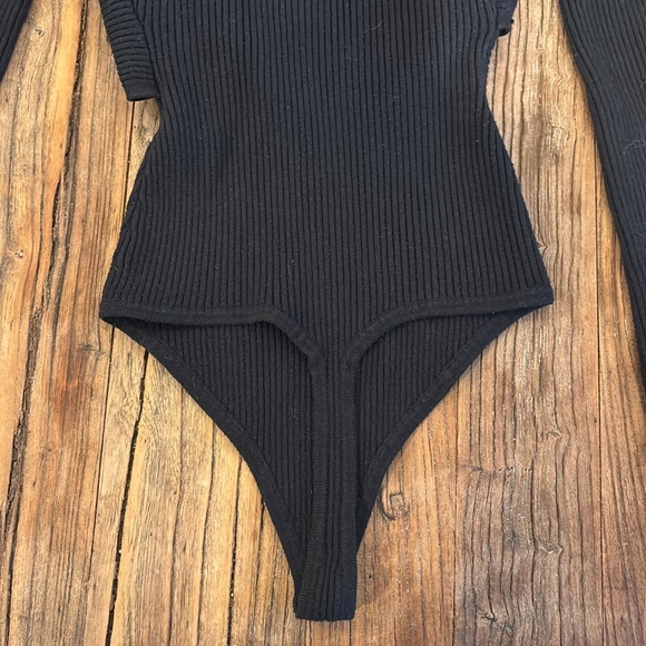 Abercrombie and Fitch Bodysuit - Picture 5 of 6